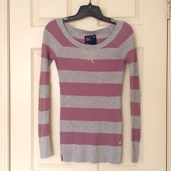 American Eagle Outfitters Junior Cotton/Rayon stretch knit top with stripes. - Picture 3 of 4